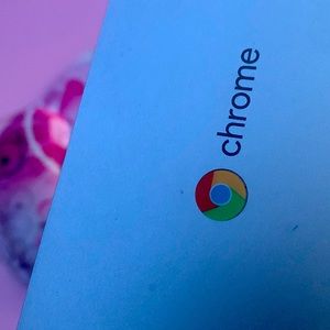 Lévovo touch screen flex chromebook